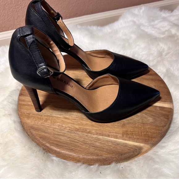 Lucky Brand Black Heels with Ankle Strap and Smooth Finish Size 7.5 - Picture 2 of 12